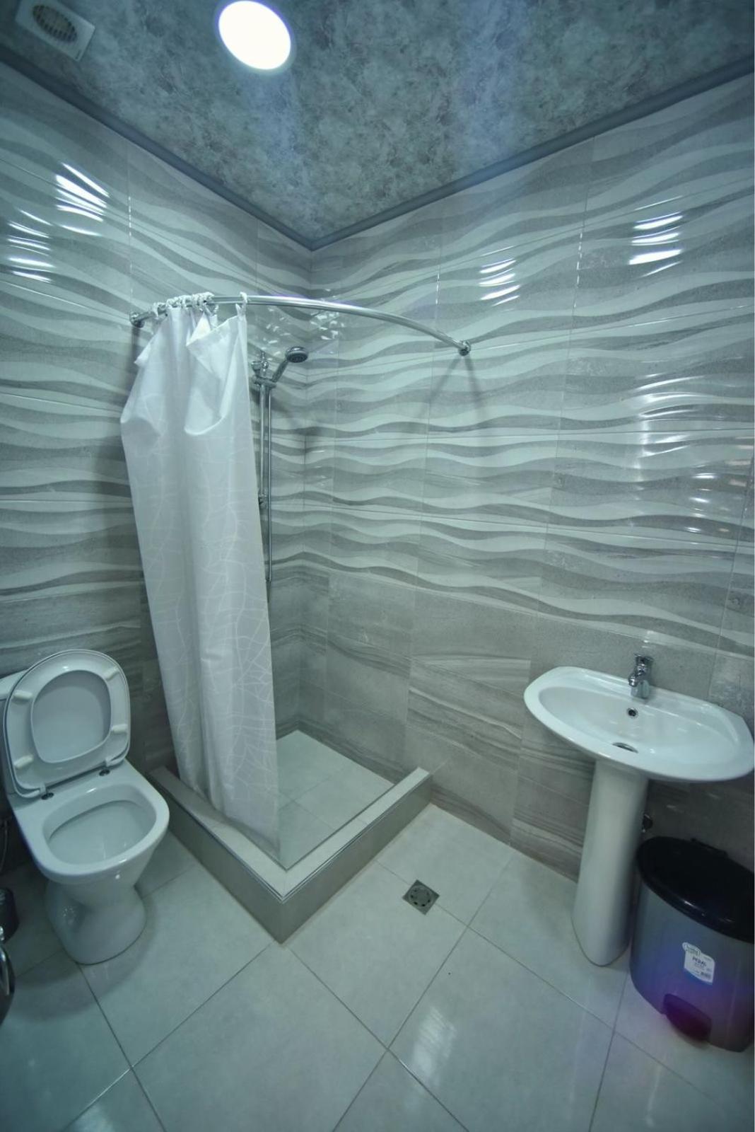 Express Hotel Erivan Exterior foto
