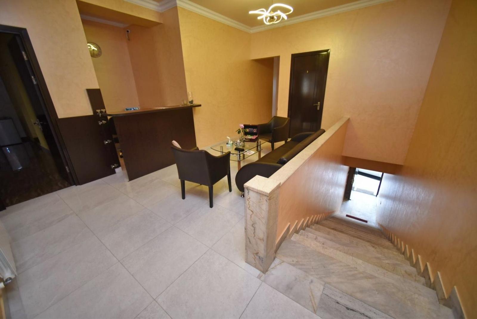 Express Hotel Erivan Exterior foto